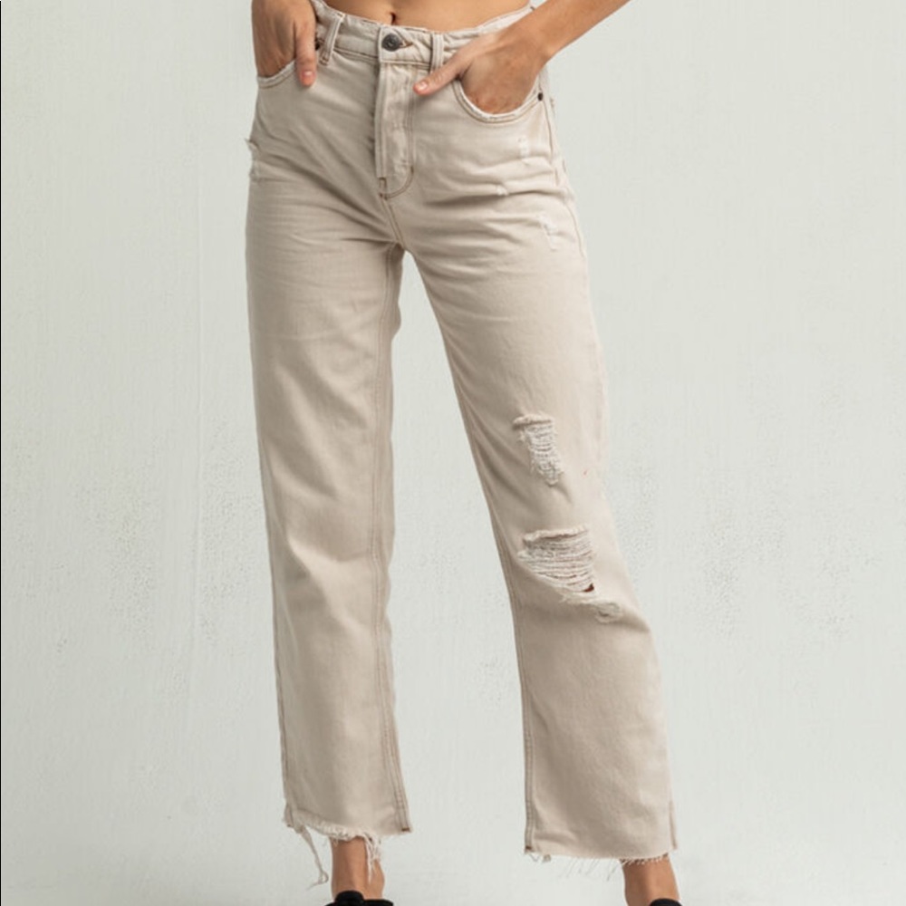 Urban Outfitters BDG cropped mom jeans